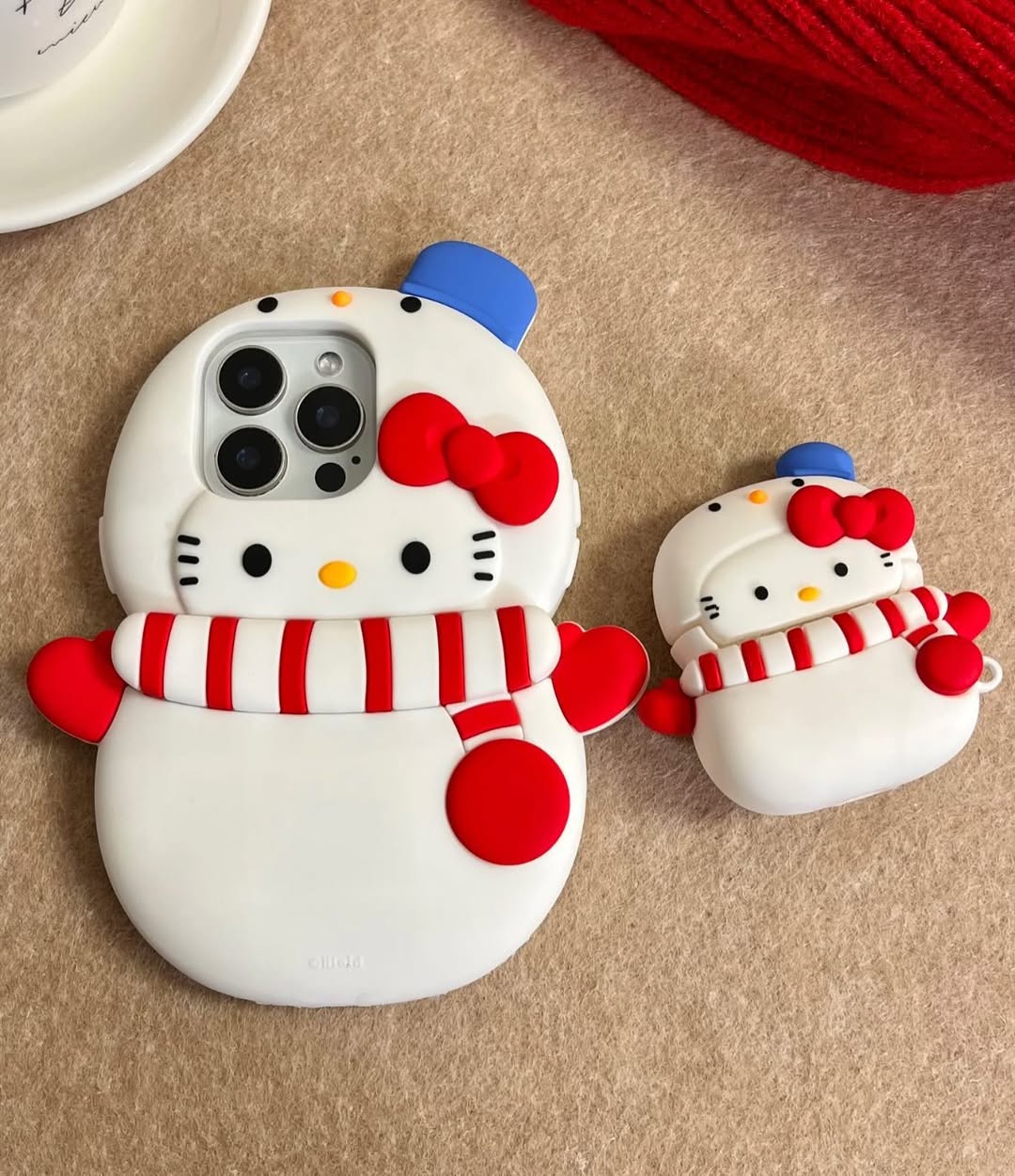 Hello Kitty Snowman AirPods Case