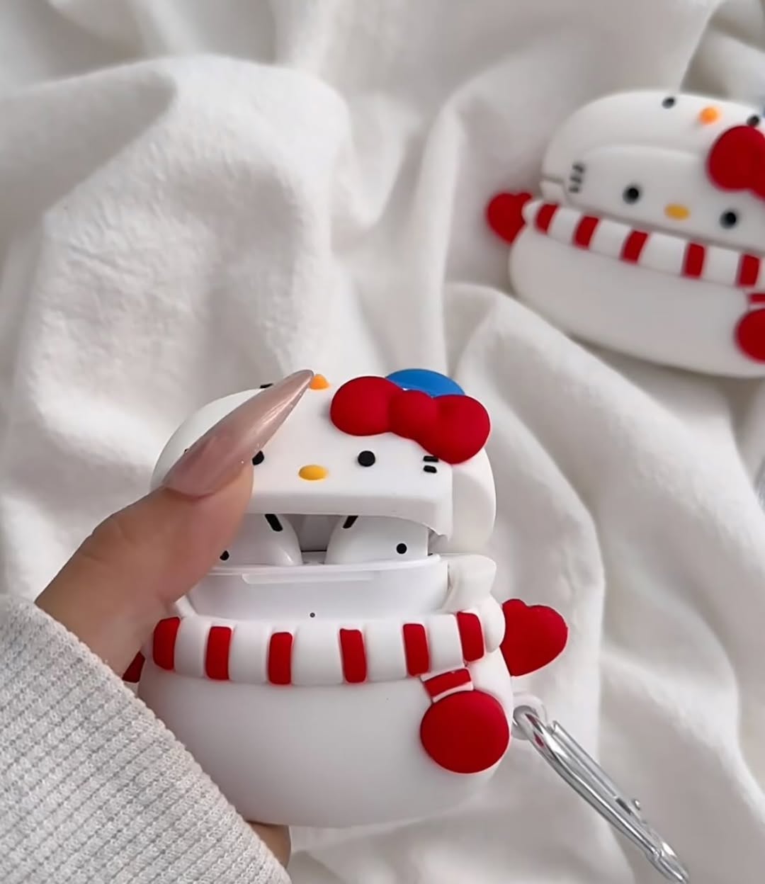 Hello Kitty Snowman AirPods Case