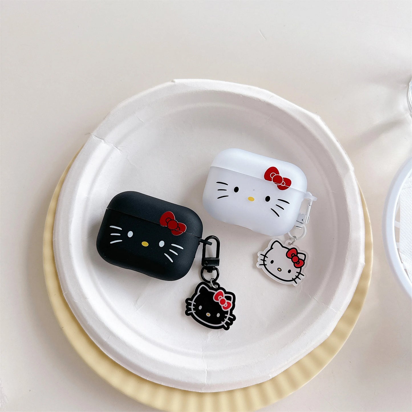 Hello Kitty Airpods Case